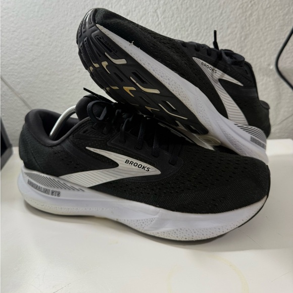 Brooks Other - Brooks adrenaline 24 Black and White Athletic Sneakers